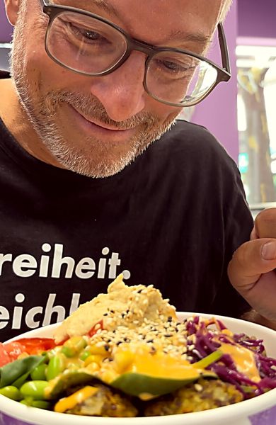 BUDDHA BOWLS by ELENA: Elena ist Food S…